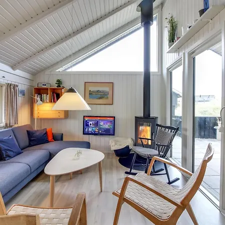 Auli - 200m From The Sea By Interhome 度假居 *